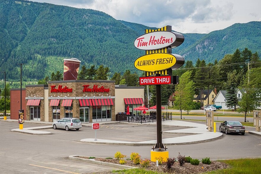 101 Aspen Dr, Sparwood, BC for sale - Primary Photo - Image 1 of 2