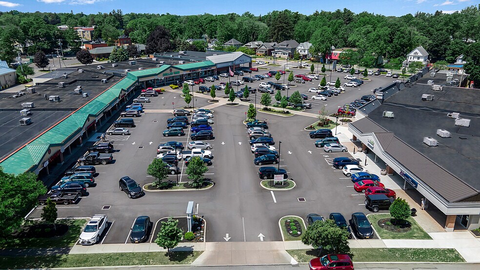 140 Pine St, Hamburg, NY à louer - Aérien - Image 3 de 10