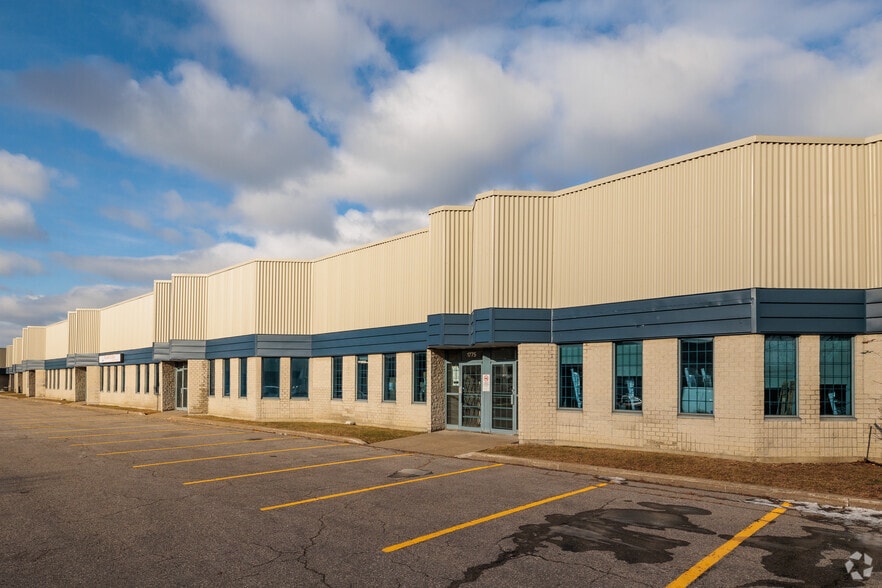 1595-1815 55e Av, Dorval, QC for sale - Primary Photo - Image 1 of 1