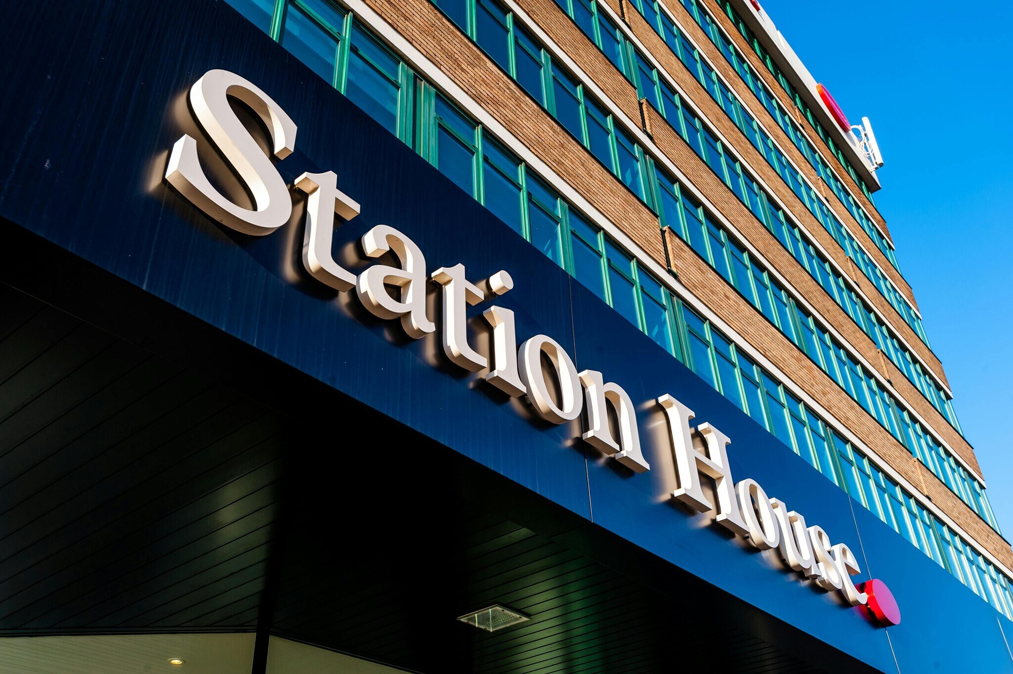 Stamford New Rd, Altrincham à louer Photo du bâtiment- Image 1 de 13