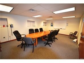 1 Chips Ln, Fishkill, NY for lease - Interior Photo - Image 2 of 75