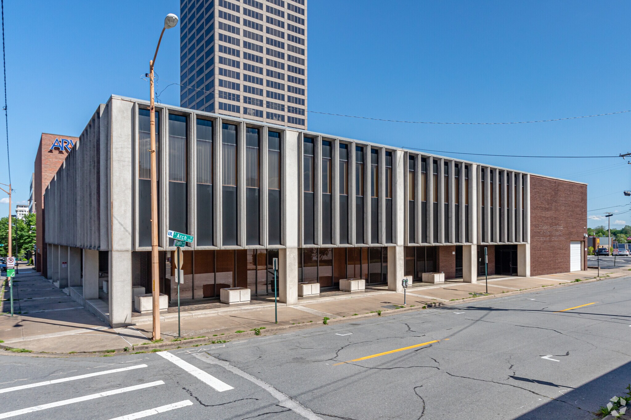 525 W Capitol Ave, Little Rock, AR for lease Building Photo- Image 1 of 10