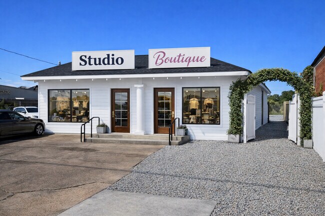 Plus de détails pour 304 S Lockwood Dr, Houston, TX - Bureau/Commerce de détail à louer