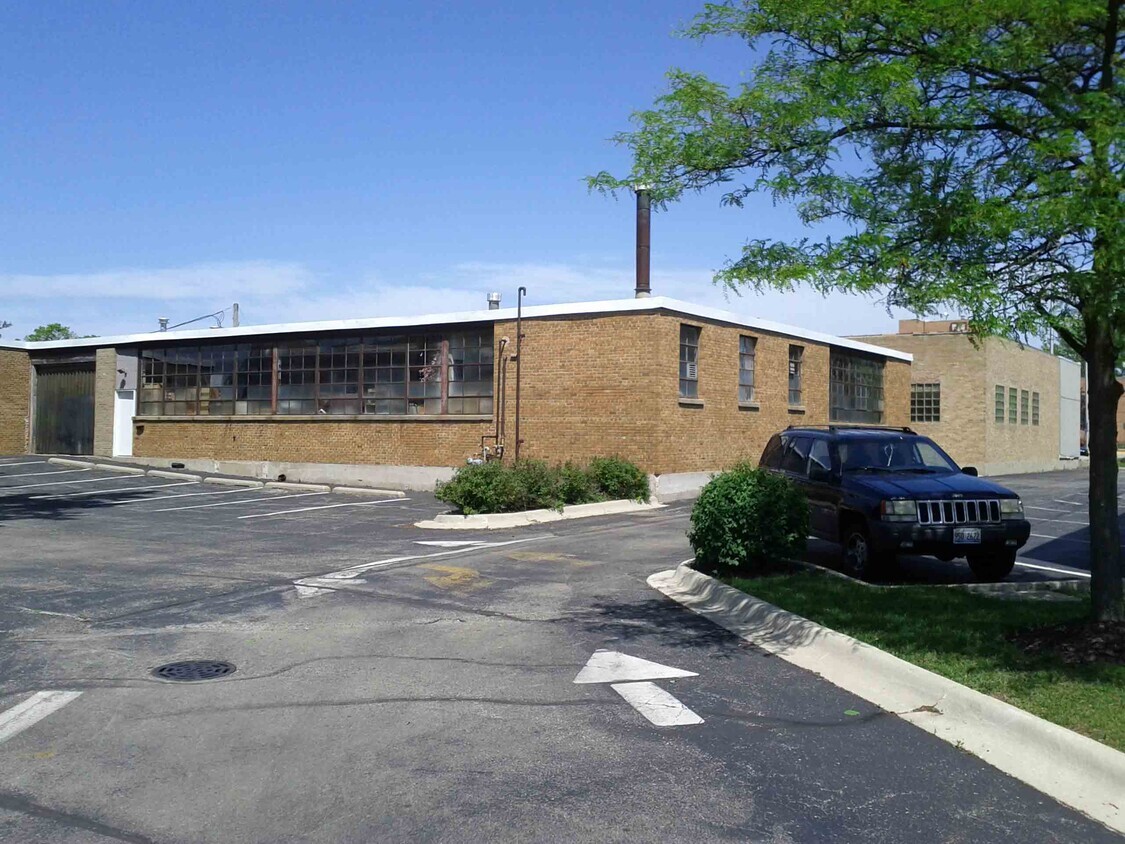 1455 E Golf Rd, Des Plaines, IL for lease Building Photo- Image 1 of 12