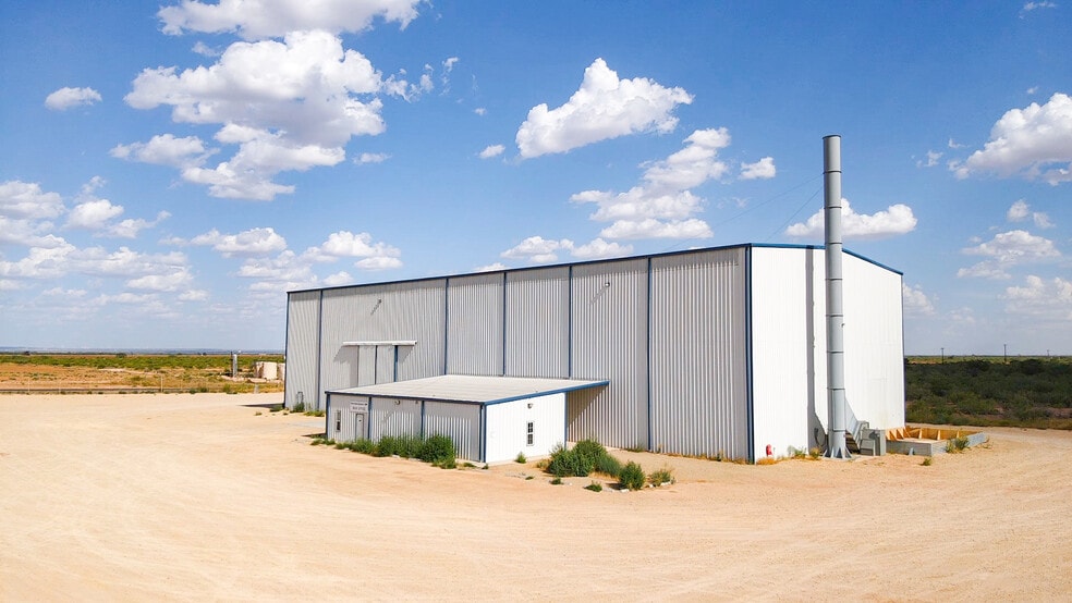 2599 FM 3033, Stanton, TX à louer - Photo du bâtiment - Image 2 de 39