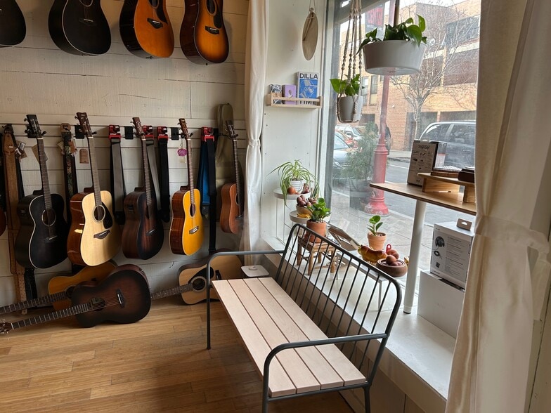 710 South St, Philadelphia, PA for lease - Interior Photo - Image 3 of 13
