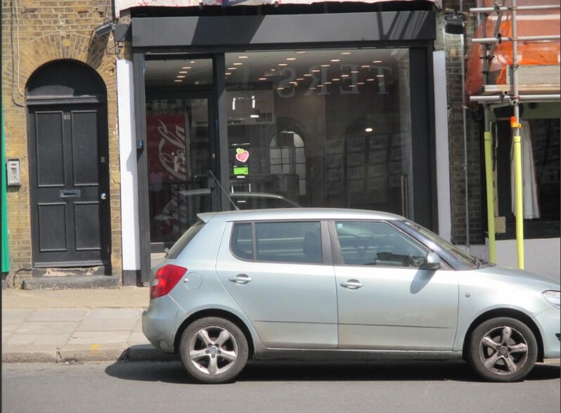 60 High St, Barnet à louer - Photo du bâtiment - Image 2 de 2