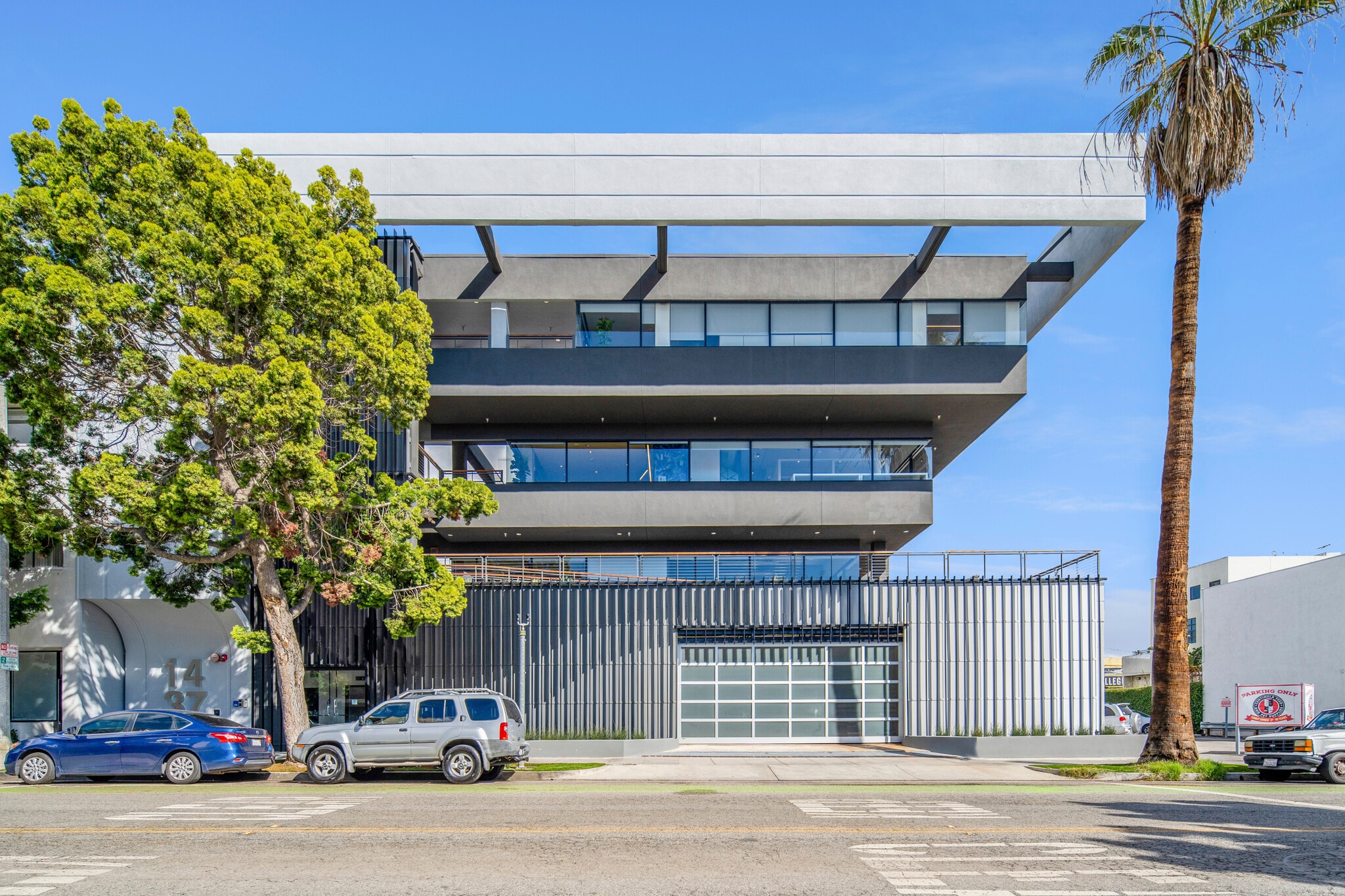 1437 7th St, Santa Monica, CA for lease Building Photo- Image 1 of 8