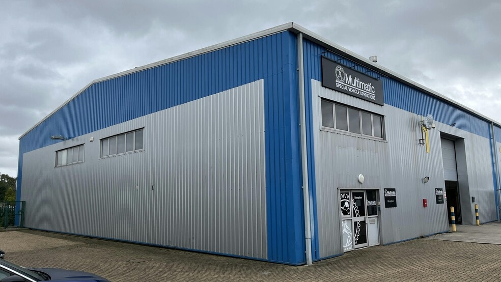Spitfire Clos, Coventry for lease - Building Photo - Image 3 of 10