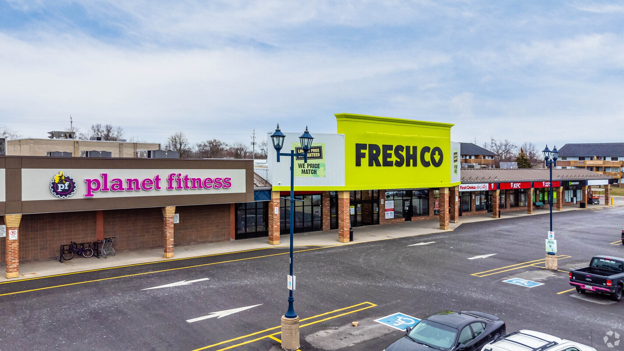 835 Ontario Rd, Welland, ON for sale Primary Photo- Image 1 of 1