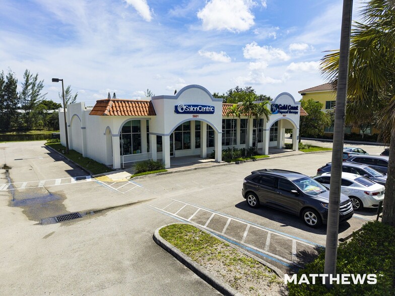 5601 Okeechobee Blvd, West Palm Beach, FL for sale - Building Photo - Image 2 of 3