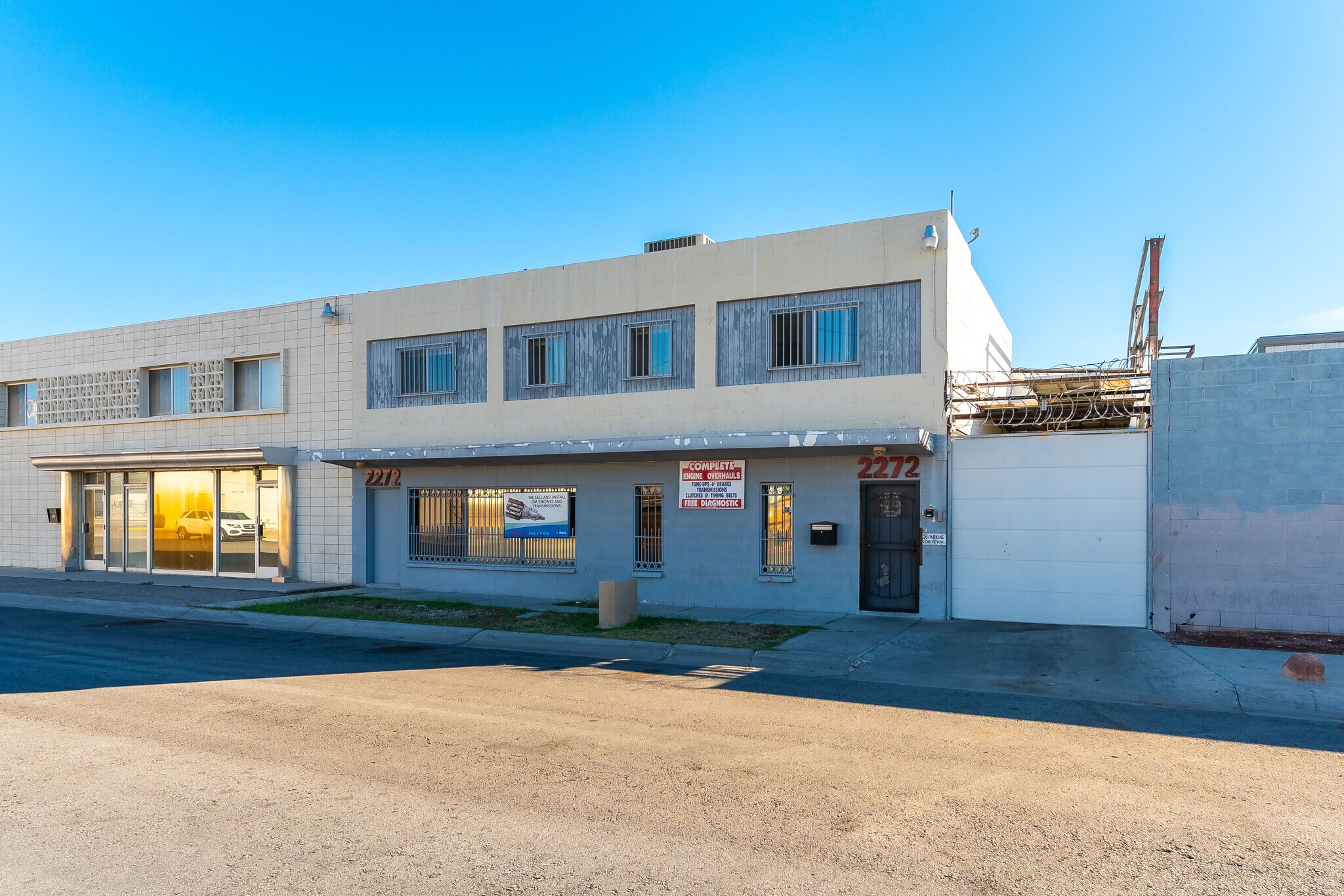 2272 Crestline Loop, North Las Vegas, NV à vendre Photo du bâtiment- Image 1 de 34