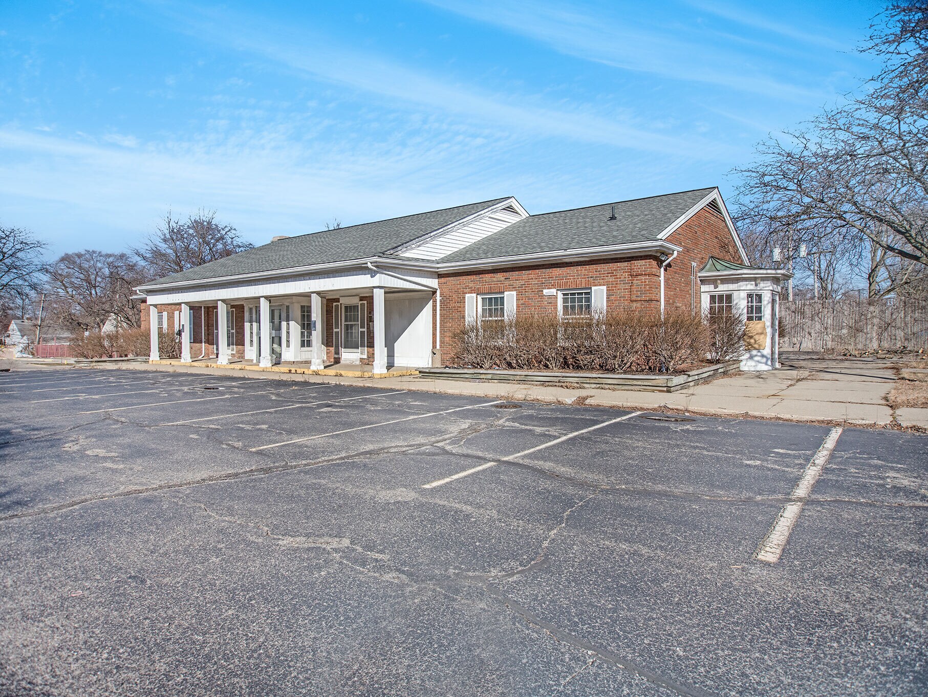 900 Joslyn Ave, Pontiac, MI à vendre Photo du bâtiment- Image 1 de 24