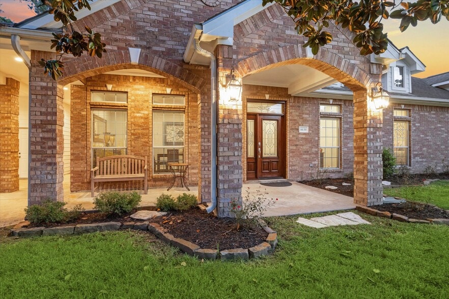 8639 Bart Ln, Houston, TX à louer - Photo du bâtiment - Image 3 de 22