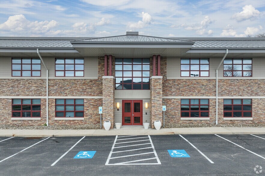 150 Scharberry Ln, Mars, PA à louer - Photo du bâtiment - Image 3 de 27