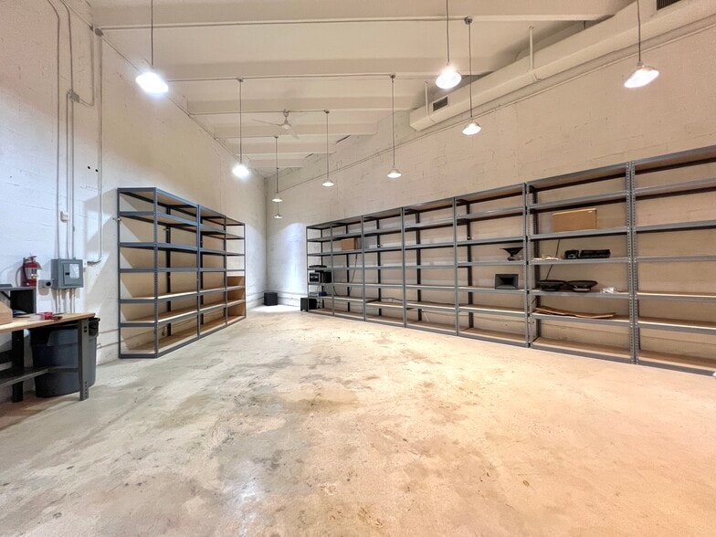 4825-4829 SW 75th Ave, Miami, FL for lease - Interior Photo - Image 1 of 15