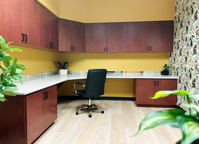 14001 N 7th St, Phoenix, AZ for sale - Interior Photo - Image 3 of 8