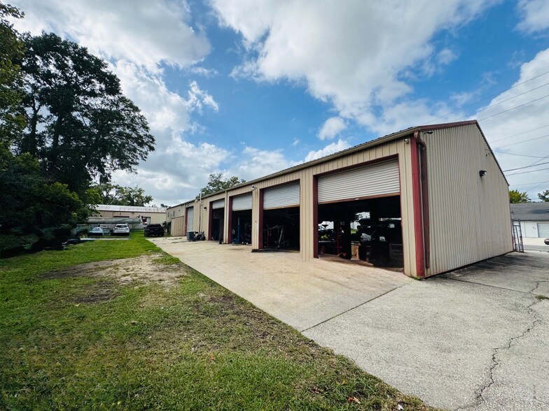 2890 Edison Ave, Jacksonville, FL à vendre - Photo du bâtiment - Image 2 de 3