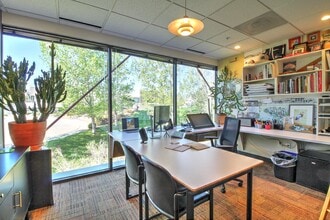 3101 Iris Ave, Boulder, CO à louer Photo du bâtiment- Image 1 de 13