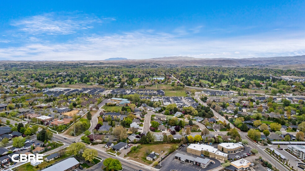 1442 E State St, Eagle, ID for lease - Building Photo - Image 2 of 12