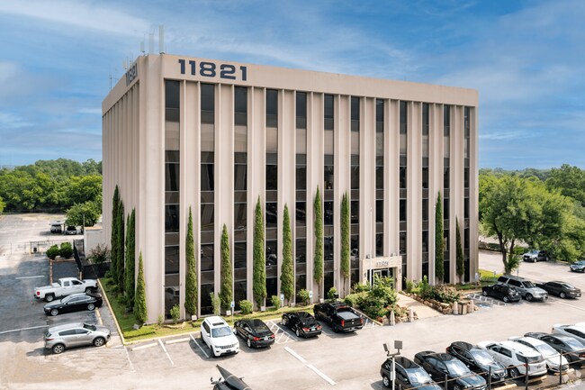 Plus de détails pour 11821 E I-10 Fwy, Houston, TX - Bureau, Bureau/Médical à louer