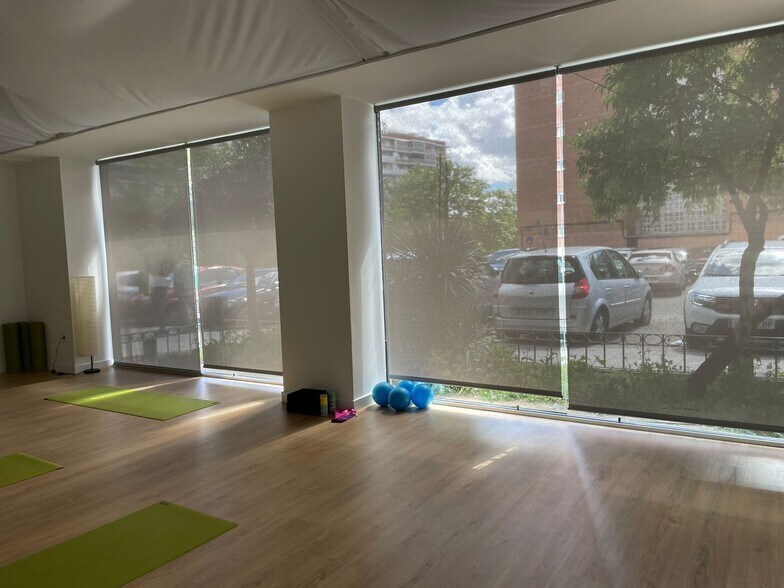 Multifamily in Alcorcón, Madrid for sale - Primary Photo - Image 1 of 3