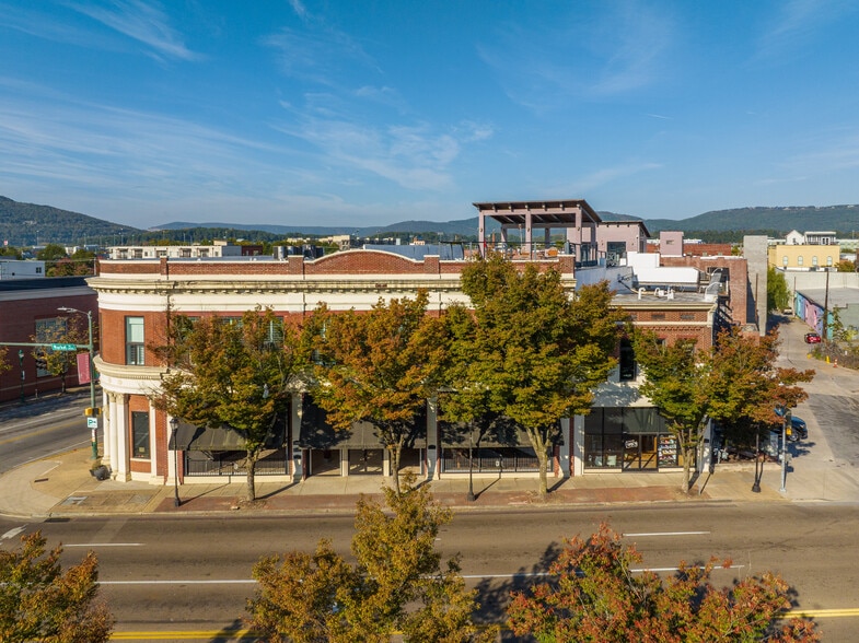 1463 Market St, Chattanooga, TN for lease - Aerial - Image 2 of 23