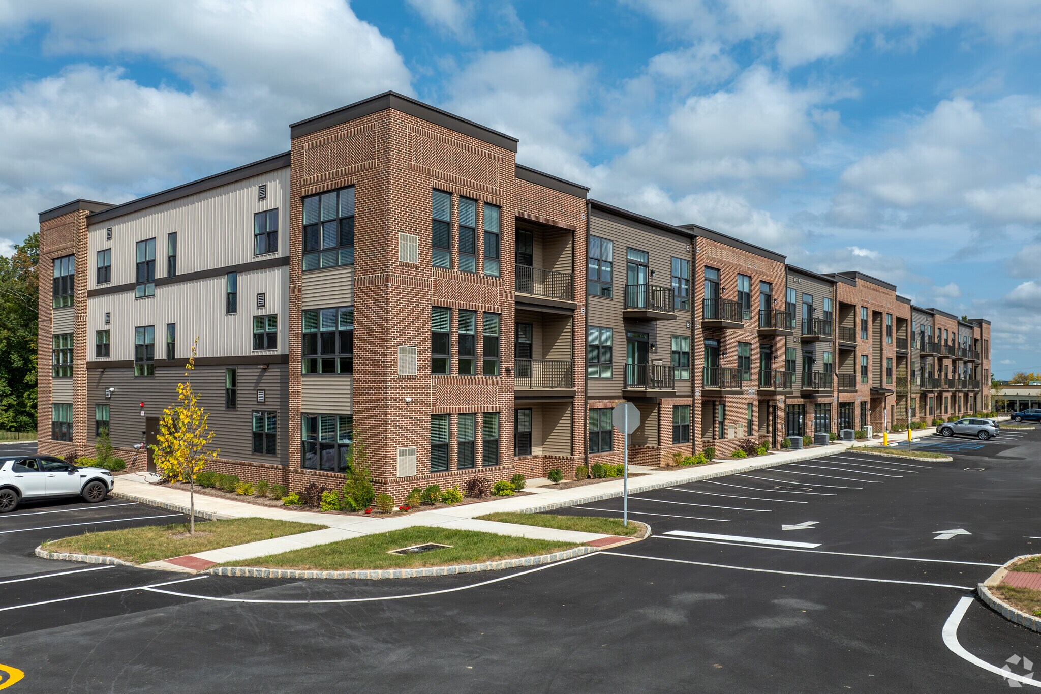 409 W Butler Ave, Chalfont, PA à louer Photo du bâtiment- Image 1 de 10