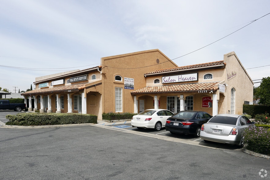 15155 Gale Ave, Hacienda Heights, CA for lease - Primary Photo - Image 1 of 7