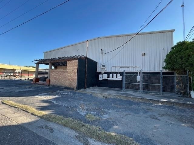 1905 Aduanales Ln, Laredo, TX for lease - Building Photo - Image 3 of 18