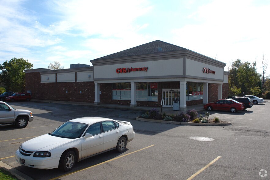 10501 Highland Rd, White Lake, MI à louer - Photo du bâtiment - Image 1 de 3