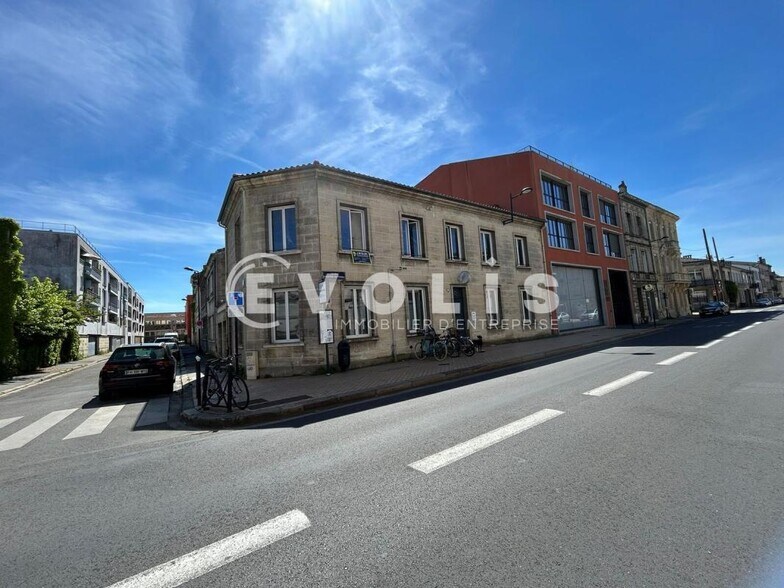 Office in Bordeaux for lease - Building Photo - Image 1 of 4