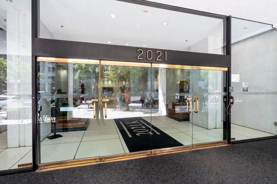 2021 K St NW, Washington, DC à louer - Photo du bâtiment - Image 3 de 7