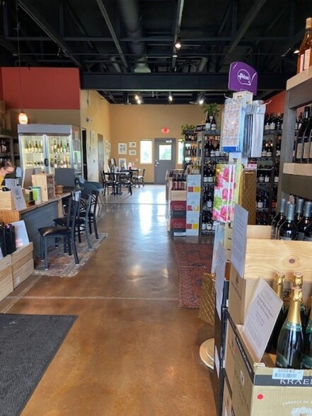 2665 Monroe Rd, De Pere, WI à louer - Photo du bâtiment - Image 2 de 6