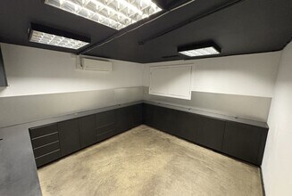 389 New Cross Rd, London for lease Interior Photo- Image 2 of 8