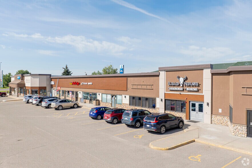 510 Hwy-1 Hwy, Strathmore, AB à louer - Photo du bâtiment - Image 2 de 8