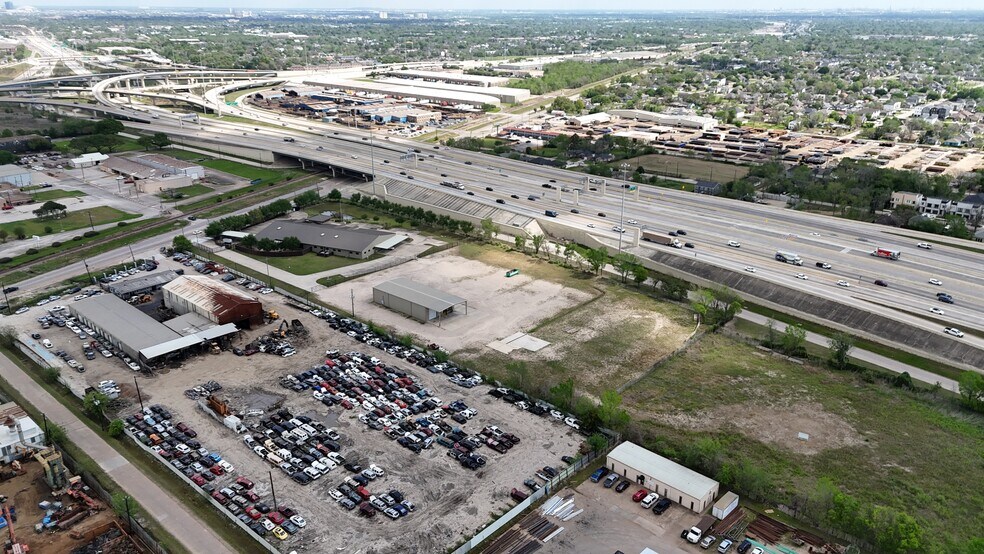 2990 Holmes Rd, Houston, TX à vendre - Photo du bâtiment - Image 2 de 4