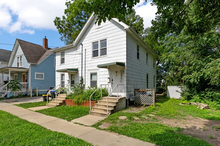 15 S Johnson St, Iowa City, IA à vendre - Photo du bâtiment - Image 2 de 6