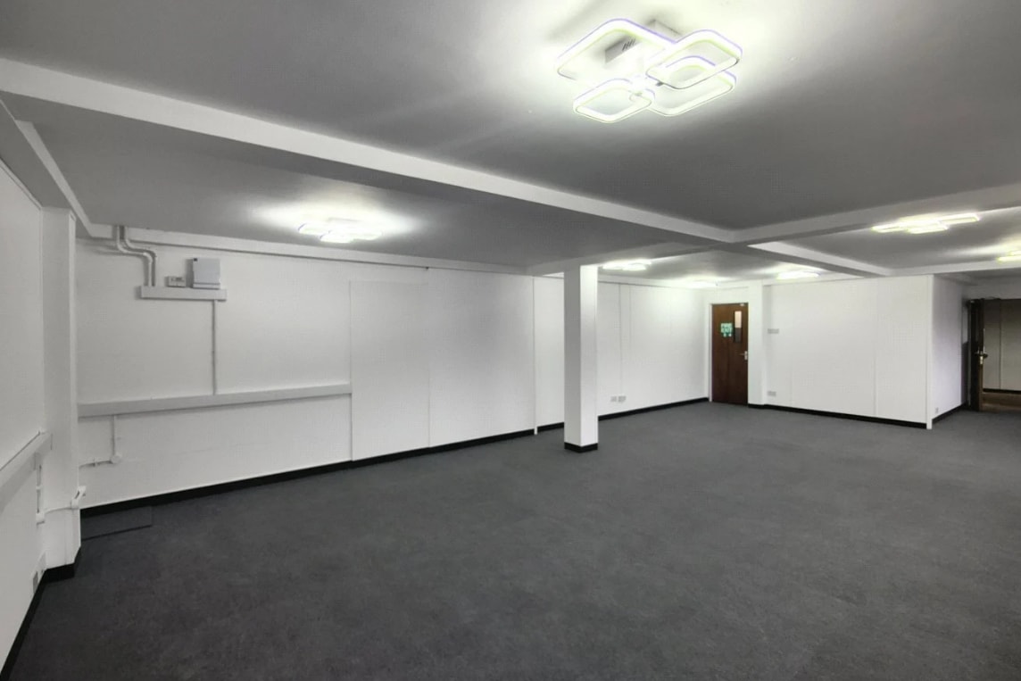 Baldwin Rd, Stourport On Severn for lease Interior Photo- Image 1 of 2