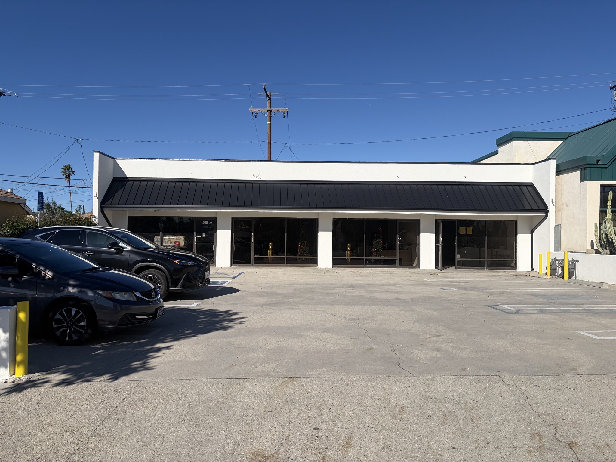 915 N Maclay Ave, San Fernando, CA for lease Primary Photo- Image 1 of 7