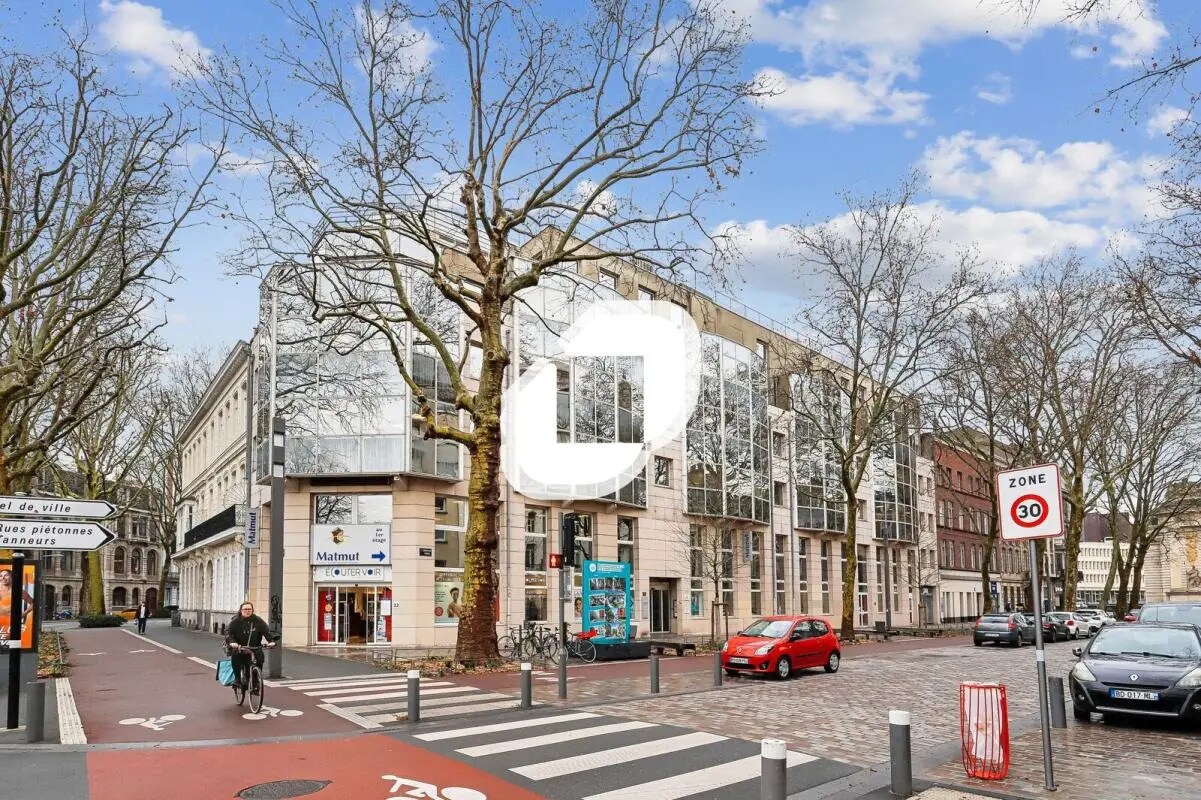 Bureau dans Lille à vendre Photo du bâtiment- Image 1 de 15
