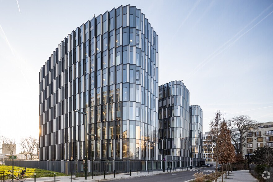 42-46 Avenue Aristide Briand, Bagneux à louer - Photo du bâtiment - Image 3 de 6