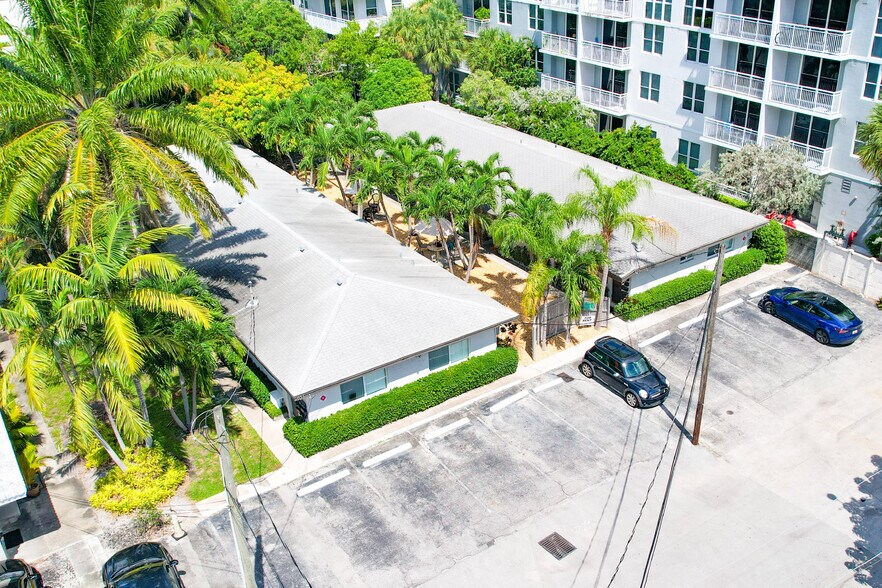 921-925 NE 17th Ave, Fort Lauderdale, FL à vendre - Photo du bâtiment - Image 2 de 22