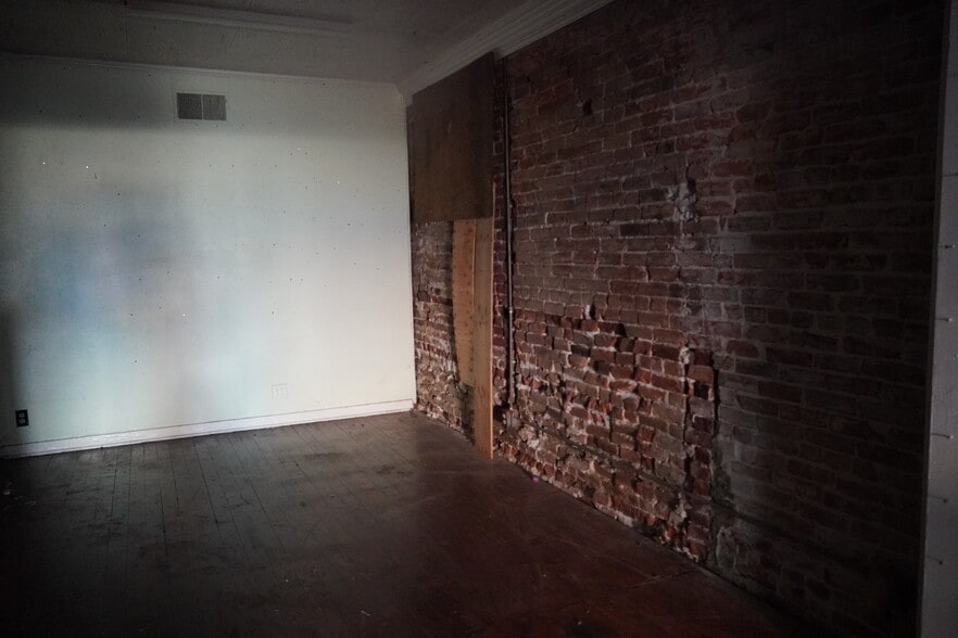 400-406 D St, Marysville, CA for lease - Building Photo - Image 3 of 21