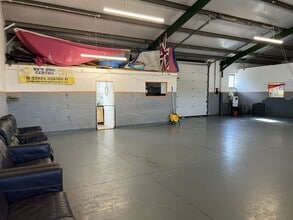 Hurstake Rd, Newport for lease Interior Photo- Image 2 of 5