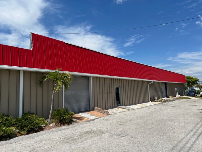 Plus de détails pour 7425 124th Ave, Largo, FL - Industriel à louer