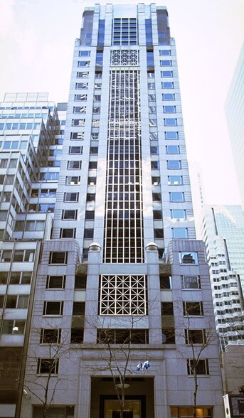70 E 55th St, New York, NY à louer - Photo du bâtiment - Image 2 de 21