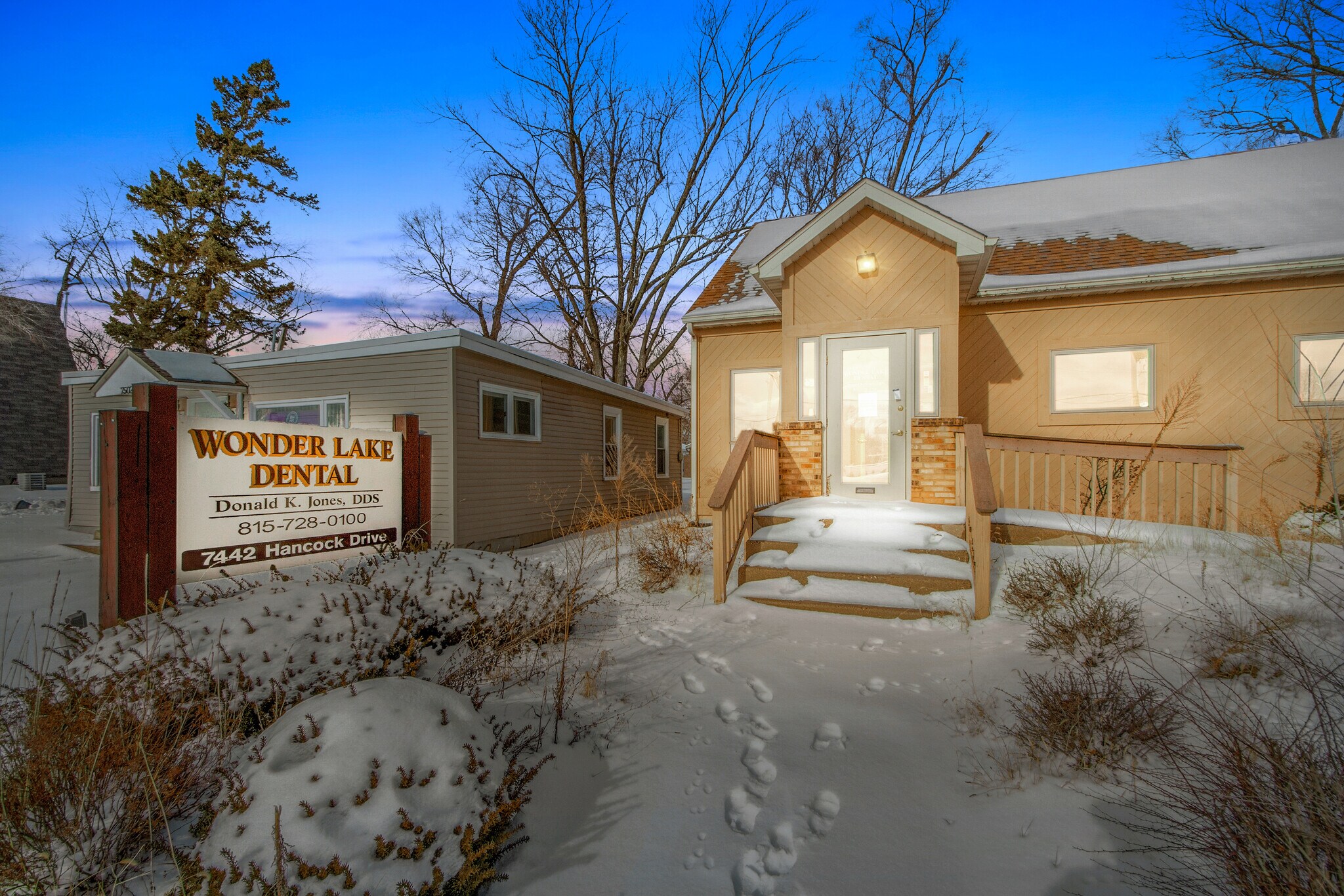 7442 Hancock Dr, Wonder Lake, IL for sale Primary Photo- Image 1 of 1