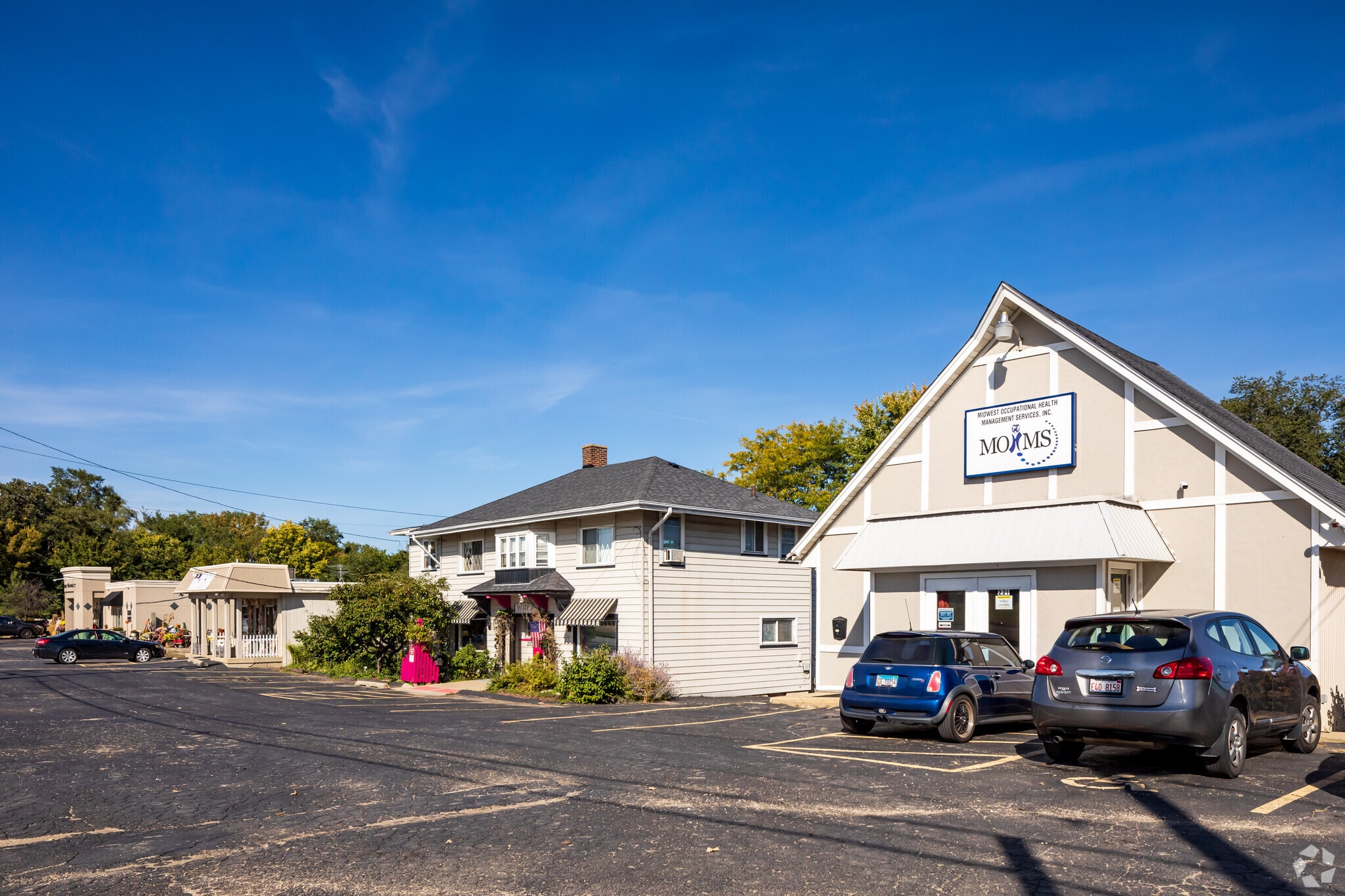 209-223 S Lincolnway, North Aurora, IL for lease Building Photo- Image 1 of 7