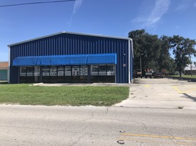 108 Carlton St, Wauchula FL - Dépanneur